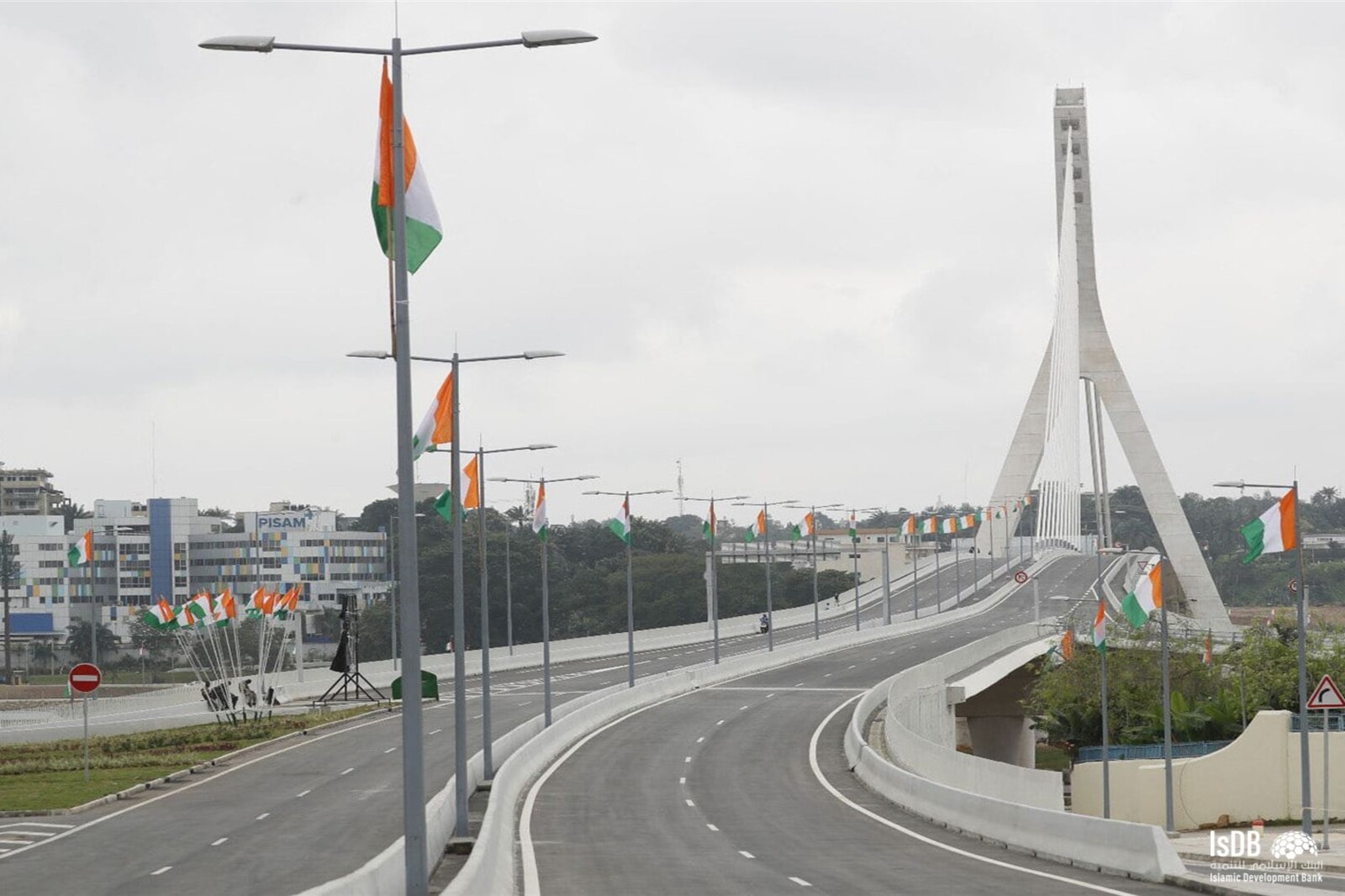 <!-- THEME DEBUG -->
<!-- THEME HOOK: 'views_view_field' -->
<!-- BEGIN OUTPUT from 'core/modules/views/templates/views-view-field.html.twig' -->
IsDB-Financed Bridge Easing Urban Congestion for 30,000 Vehicles Inaugurated by Côte d'Ivoire's President
<!-- END OUTPUT from 'core/modules/views/templates/views-view-field.html.twig' -->