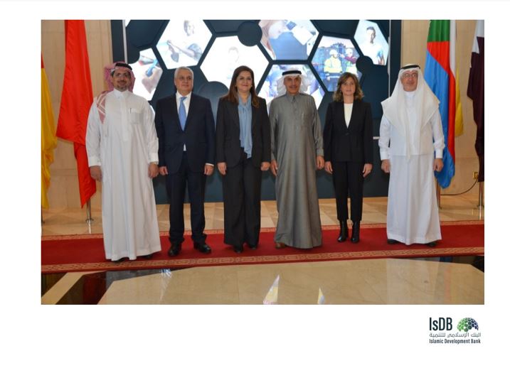 رئيس البنك الإسلامي للتنمية يستعرض مع وزير التخطيط والتنمية الاقتصادية بمصر رئيس مجلس المحافظين العلاقات بين الجانبين