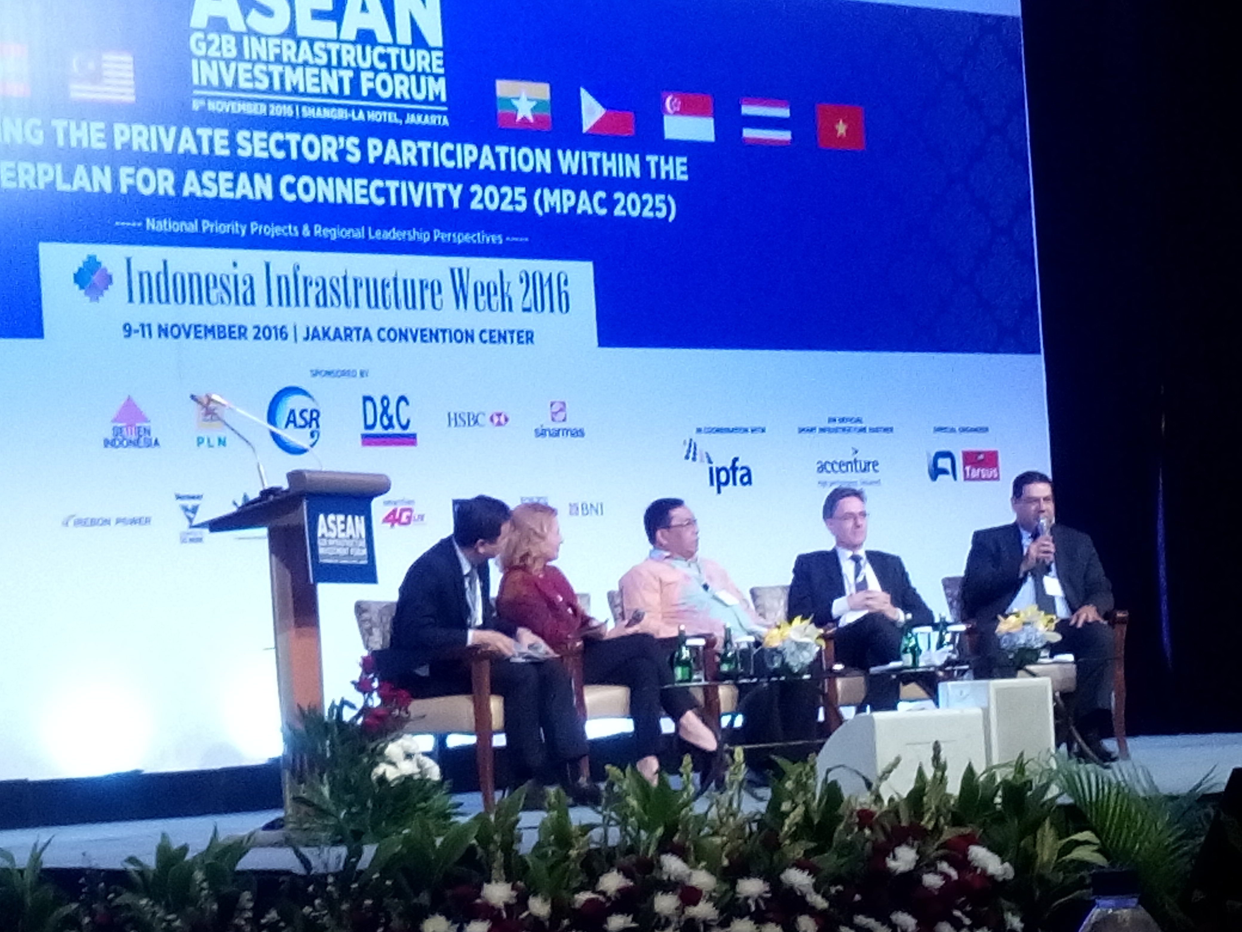 IDBG Participates in ASEAN G2B Infrastructure Investment Forum 2016