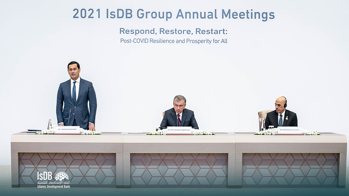 Président de la République d'Ouzbékistan S.E. Shavkat Mirziyoyev gratifie de sa présence la cérémonie d'ouverture des Assemblées annuelles 2021 du Groupe de la BID à Tachkent